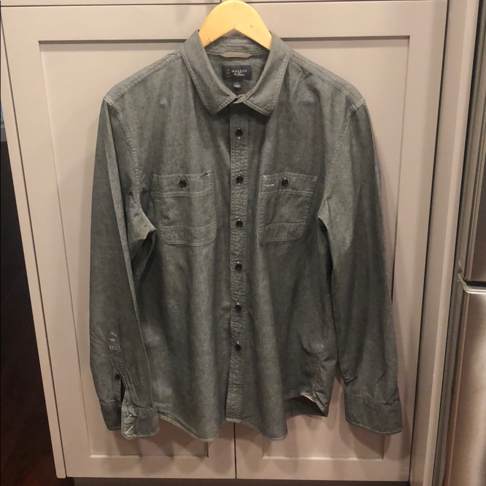 Grey chambray shirt. Wallin
